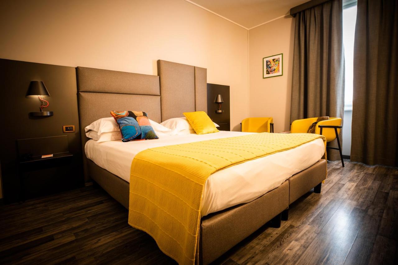 Hotel Palazzo Lovera Cuneo Eksteriør billede